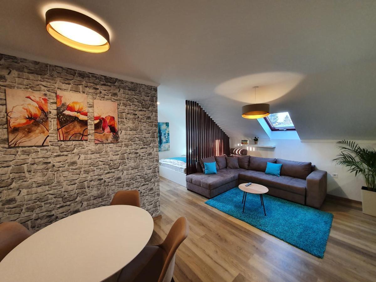 Reteskert Vendeghaz Es Apartman ベーラパットファールヴァ エクステリア 写真