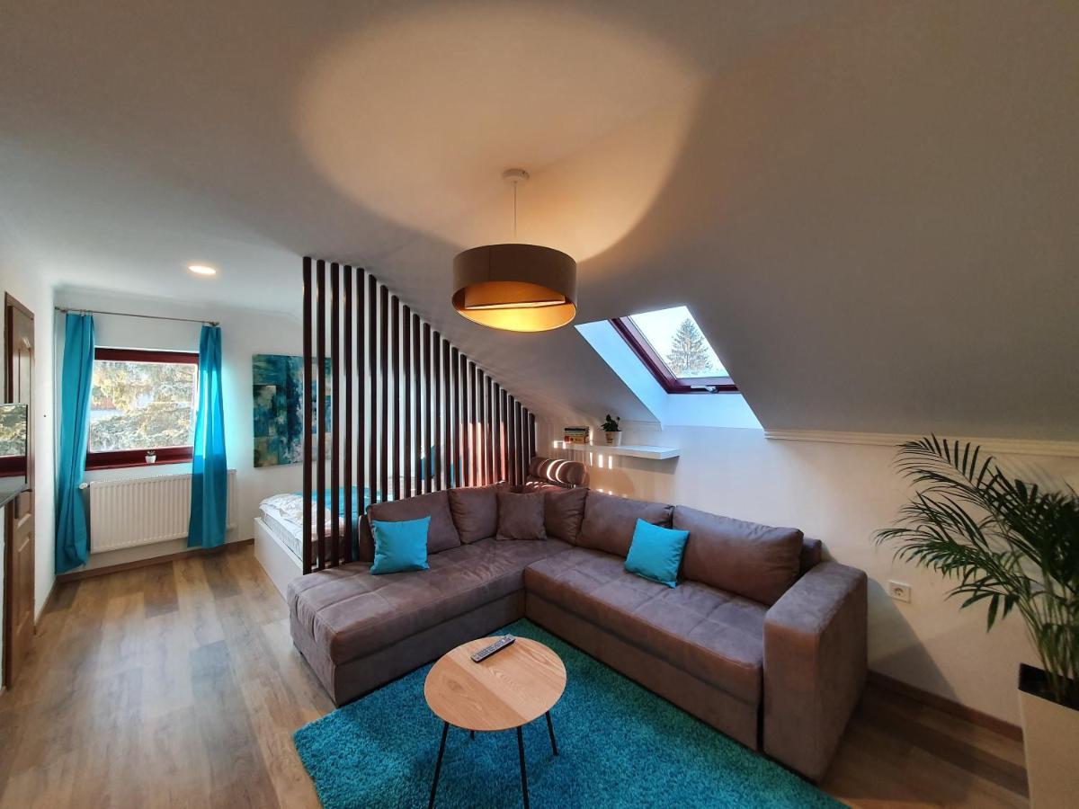 Reteskert Vendeghaz Es Apartman ベーラパットファールヴァ エクステリア 写真