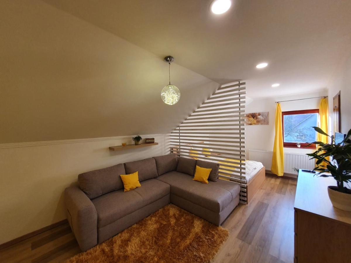 Reteskert Vendeghaz Es Apartman ベーラパットファールヴァ エクステリア 写真