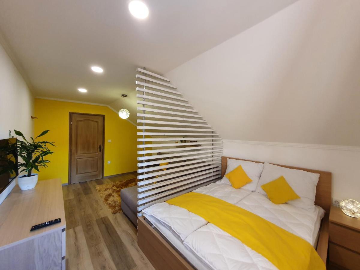 Reteskert Vendeghaz Es Apartman ベーラパットファールヴァ エクステリア 写真